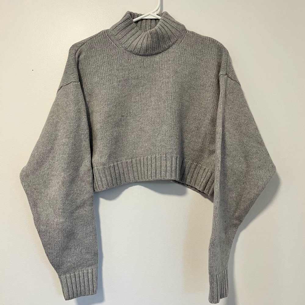 Aritzia Wilfred Free Harper Sweater